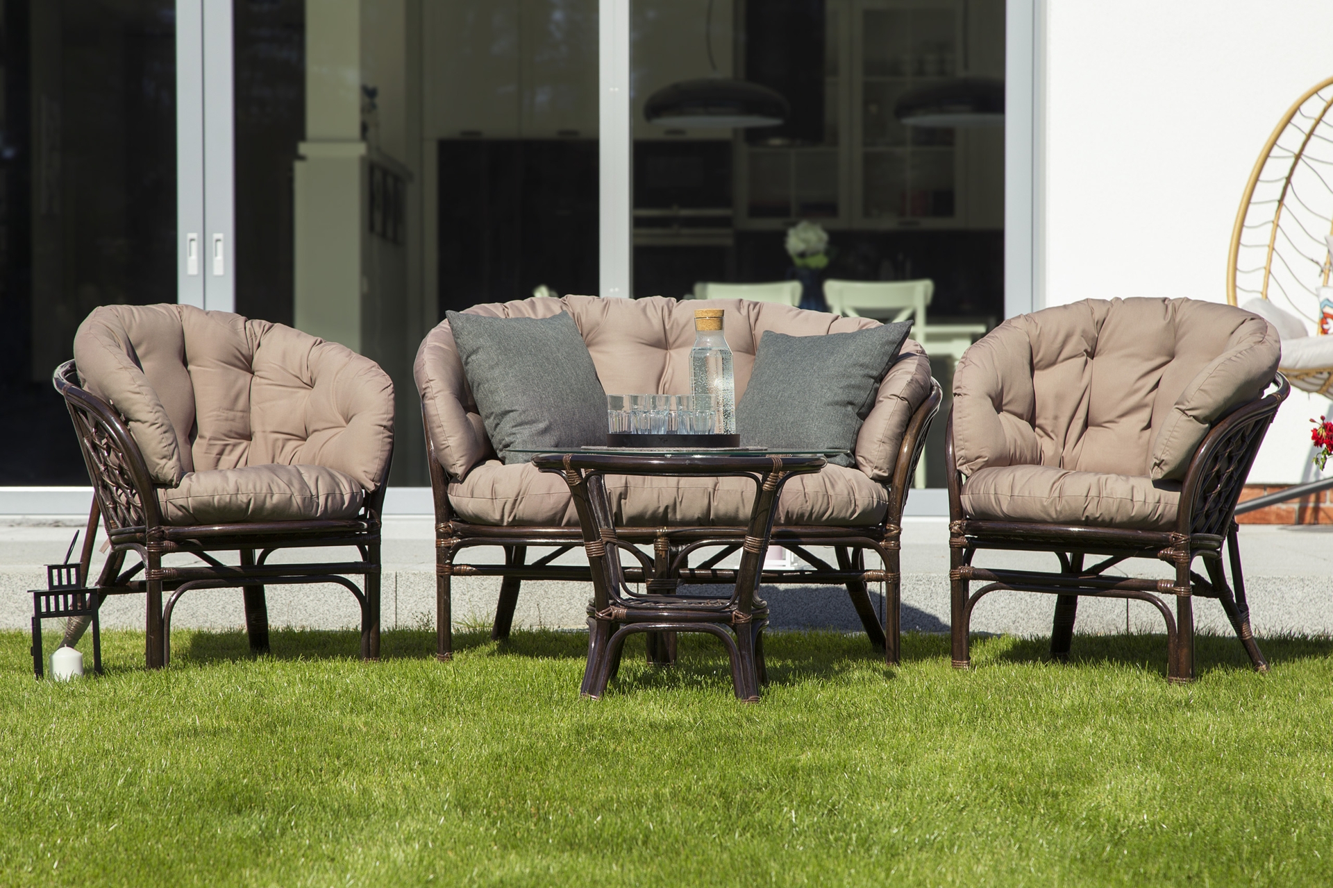 Komplet rattanowych mebli ogrodowych - idealnych na balkon i taras Meble ogrodowe rattanowe Bahama Brown / Cappuccino 2+1