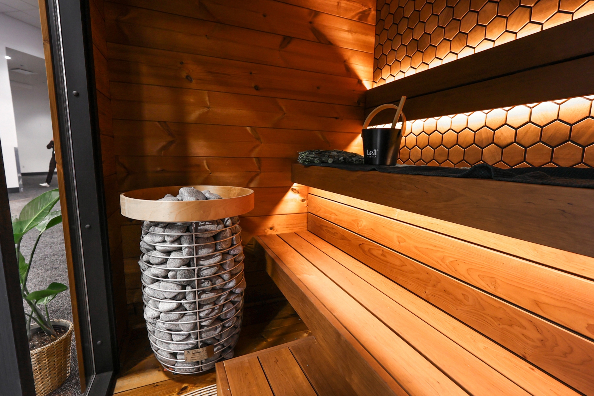 Sauna fińska zewnętrzna Leil® Saunas Viva 210 3-osobowa