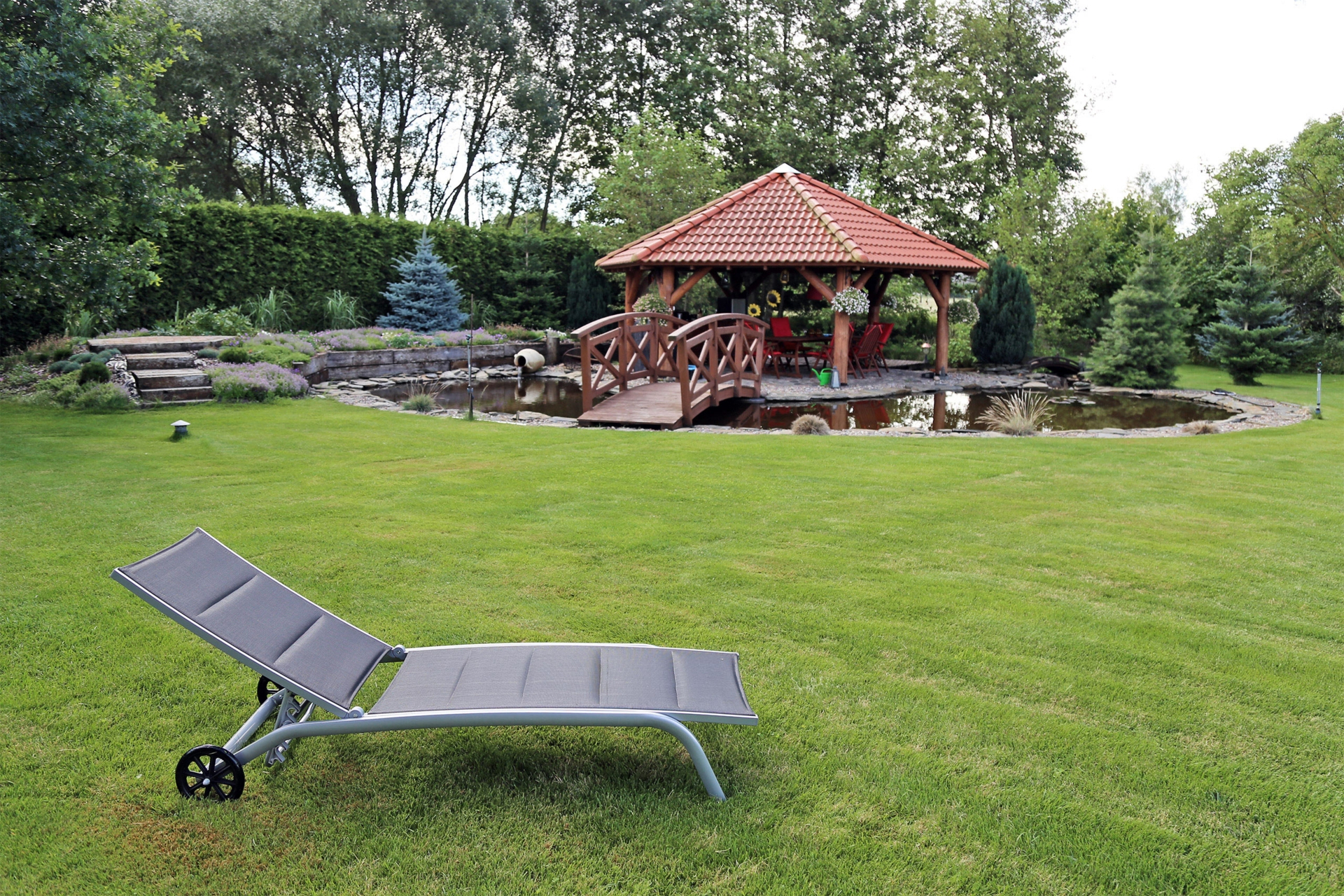 Leżak ogrodowy aluminiowy Ibiza szary II gat. Leżak ogrodowy aluminiowy Ibiza Grey / Window Grey II. gatunek