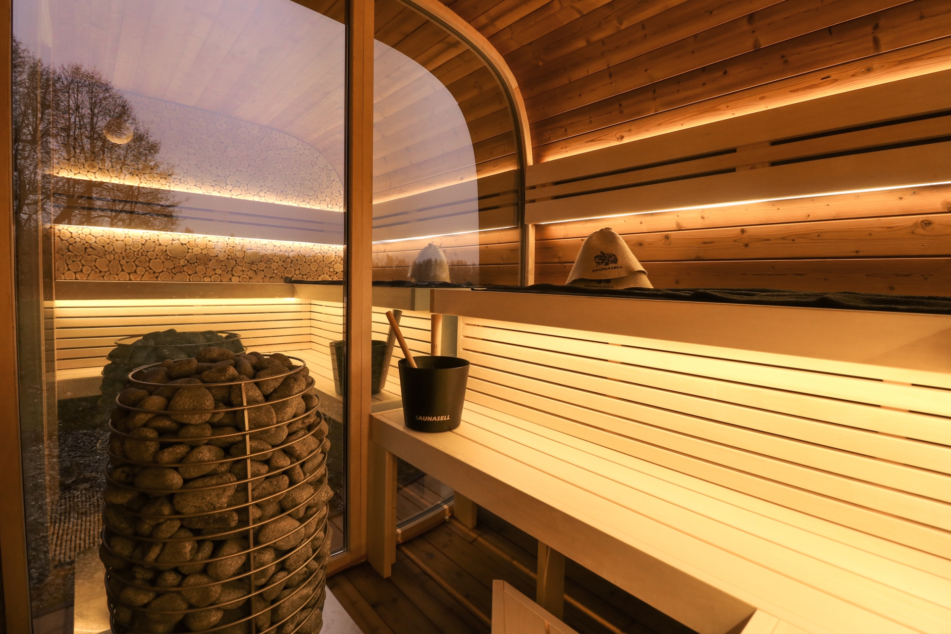 Sauna fińska zewnętrzna Leil® Saunas Round Cube Double 2.6 6-osobowa