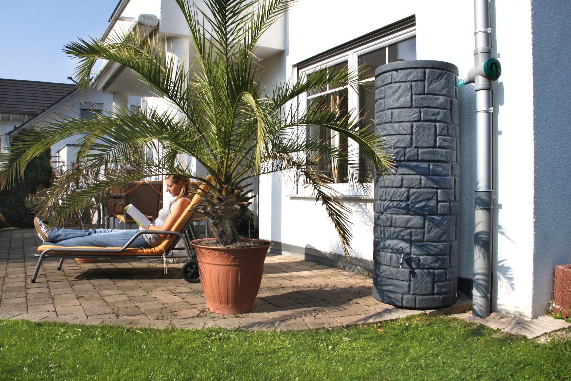 Zbiornik na deszczówkę MPI Arcado 360 l czarny granit