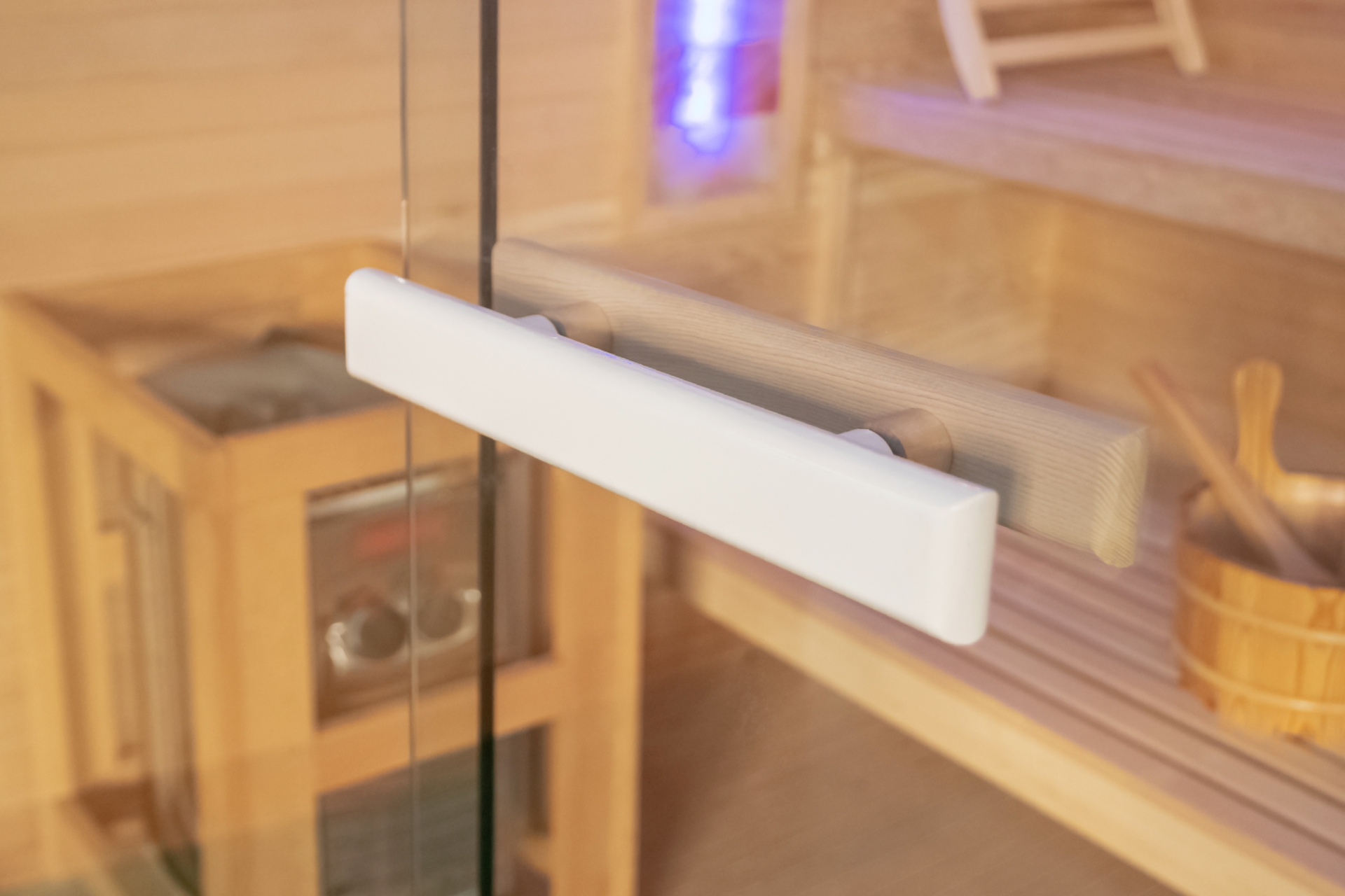 Sauna fińska narożna Nordum Pure 2-osobowa biała