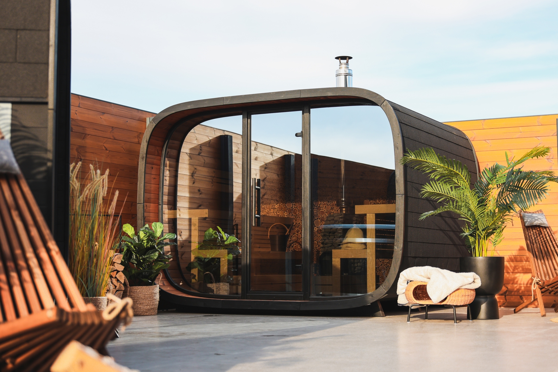 Sauna fińska zewnętrzna Leil® Saunas Round Cube Single 2.0 6-osobowa