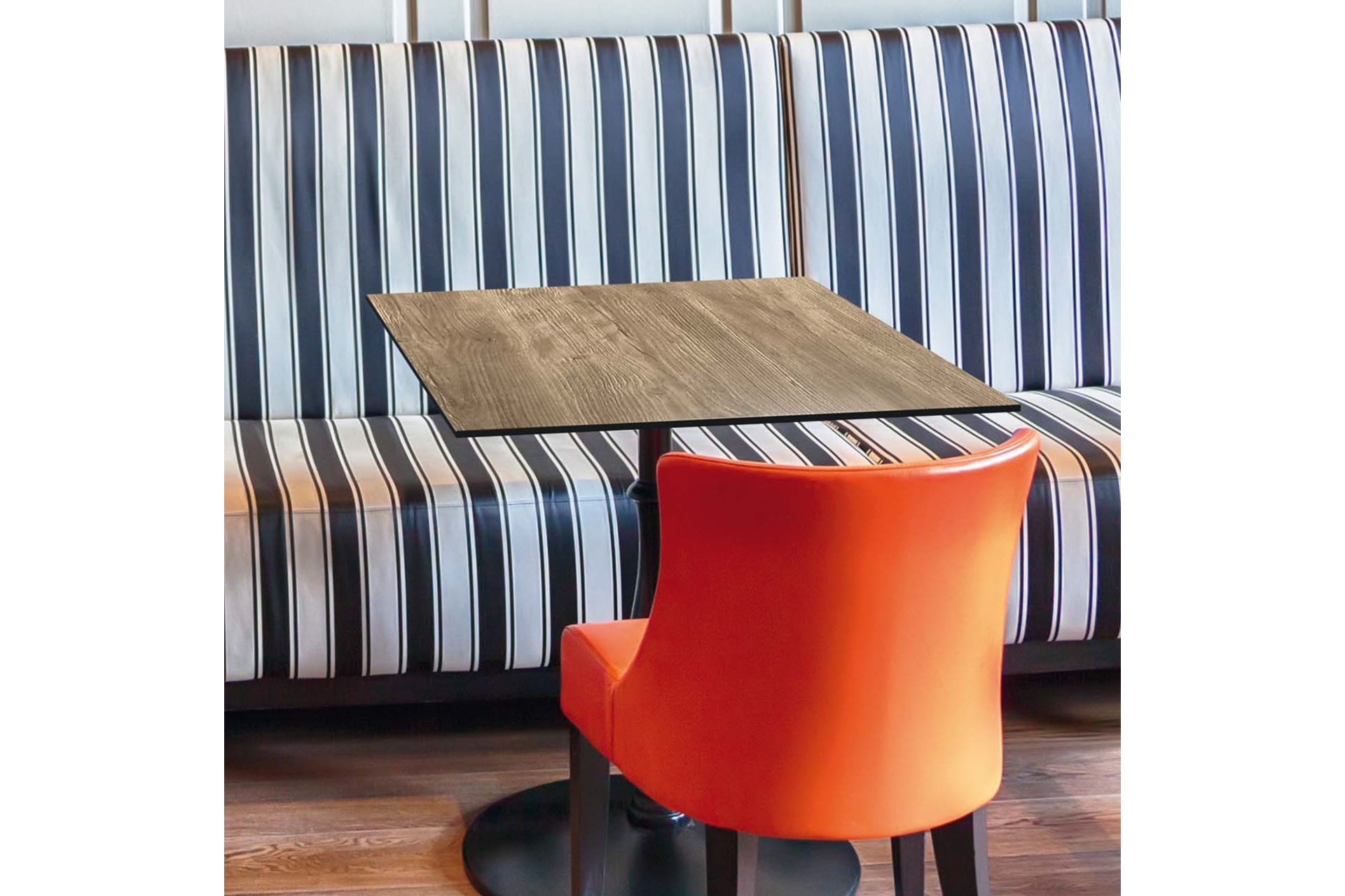 Blaty stołowe werzalitowe