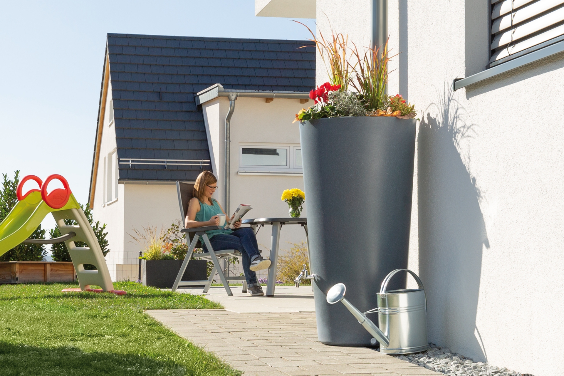 Zbiornik na deszczówkę MPI Rainbowl Flower 150 l ciemnoszary