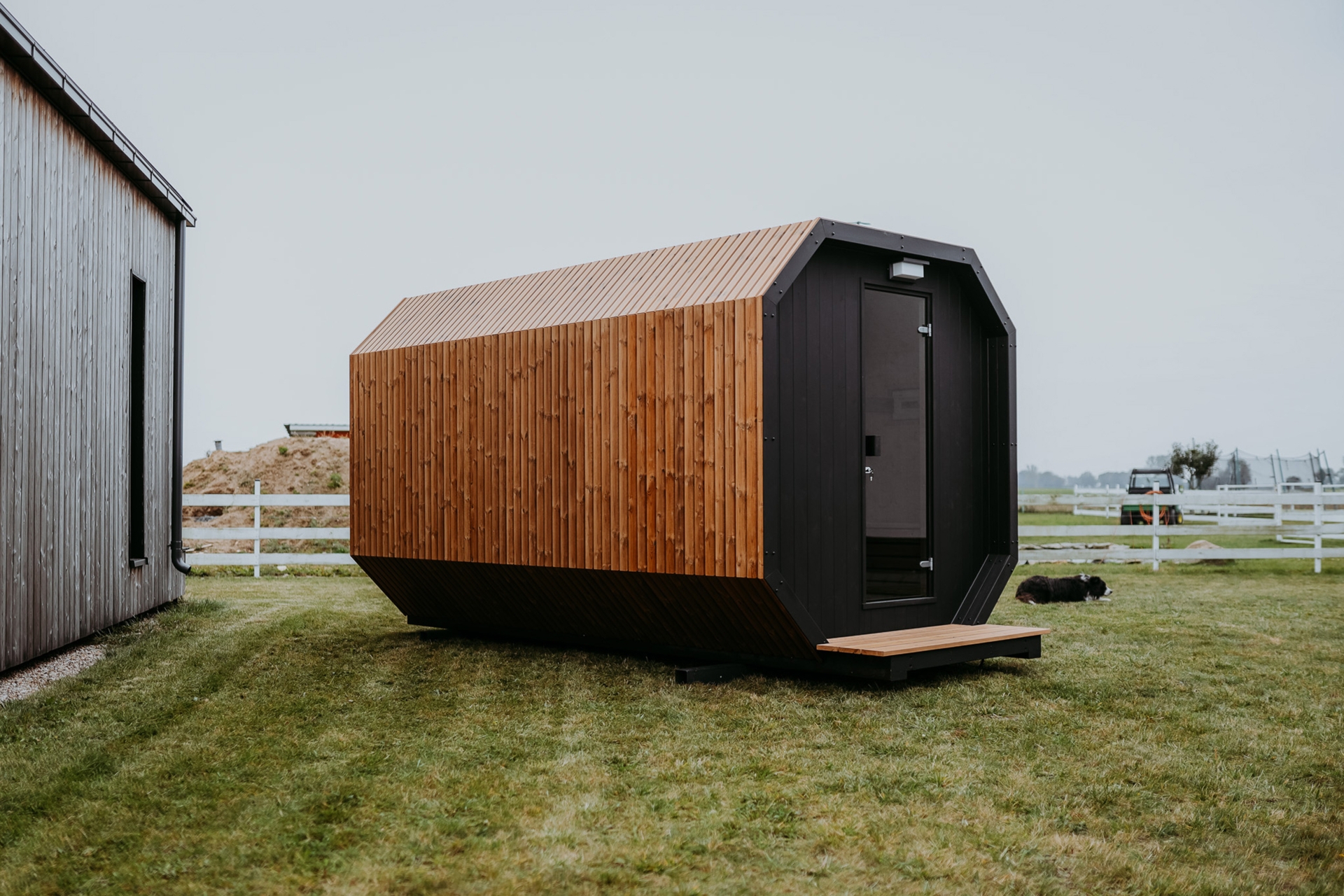 Sauna fińska ogrodowa Scandi 400 x 245 cm Sauna fińska ogrodowa Scandi 400 x 245 cm