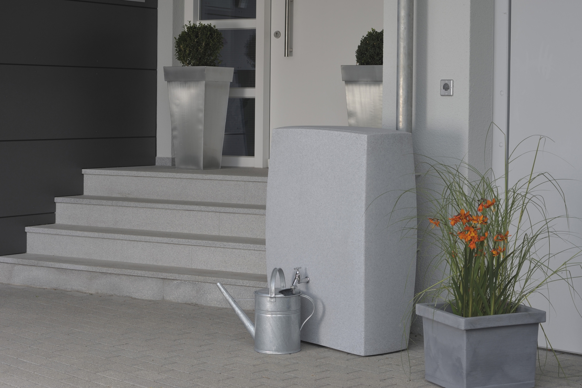 Zbiornik na deszczówkę MPI Noblesse 275 l - granit - na wodę deszczową Zbiornik na deszczówkę MPI Noblesse 275 l granitowy