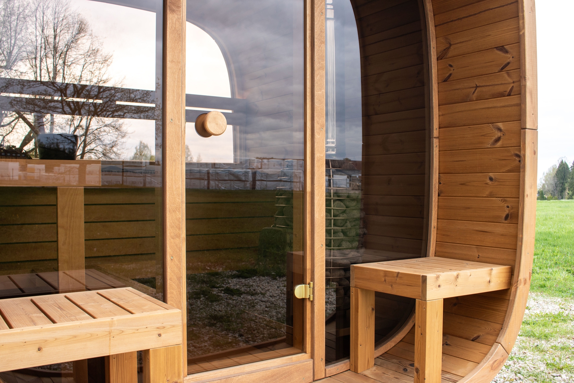 Sauna fińska zewnętrzna Leil® Saunas Dice Comfy 2.4 5-osobowa