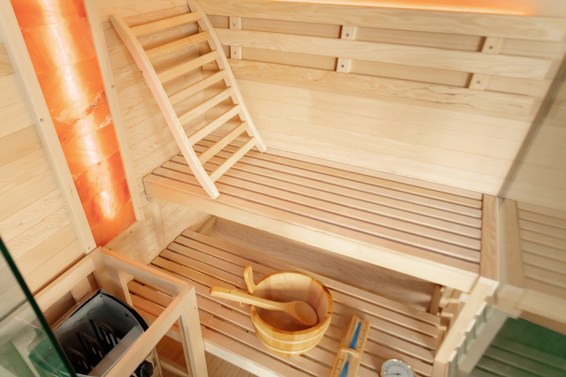 Sauna fińska narożna Nordum Pure 2-osobowa czarna