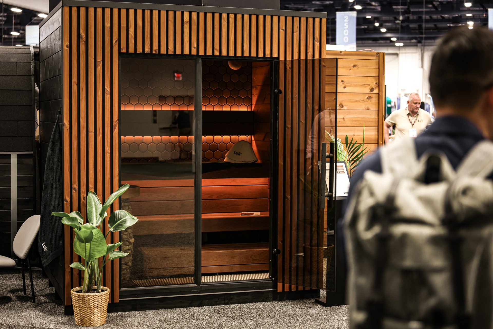 Sauna fińska zewnętrzna Leil® Saunas Viva 210 3-osobowa