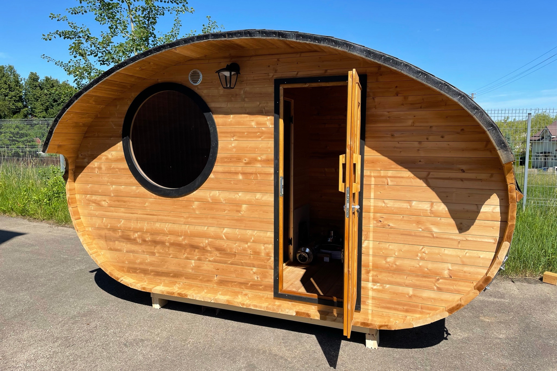 Sauna fińska zewnętrzna Hobbit Medium CLT 240 x 400 cm Sauna fińska zewnętrzna Hobbit Medium CLT 240 x 400 cm