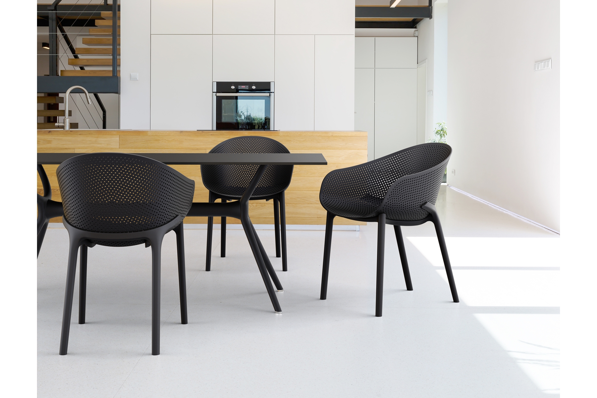 Krzesło Siesta Sky czarne na taras i balkon Krzesło Siesta Sky Black