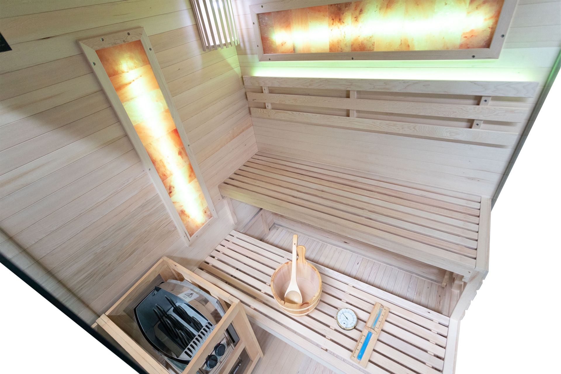 Sauna fińska narożna Nordum Pure 3-osobowa brązowa - drewniana - z piecem Sauna fińska narożna Nordum Pure 3-osobowa brązowa