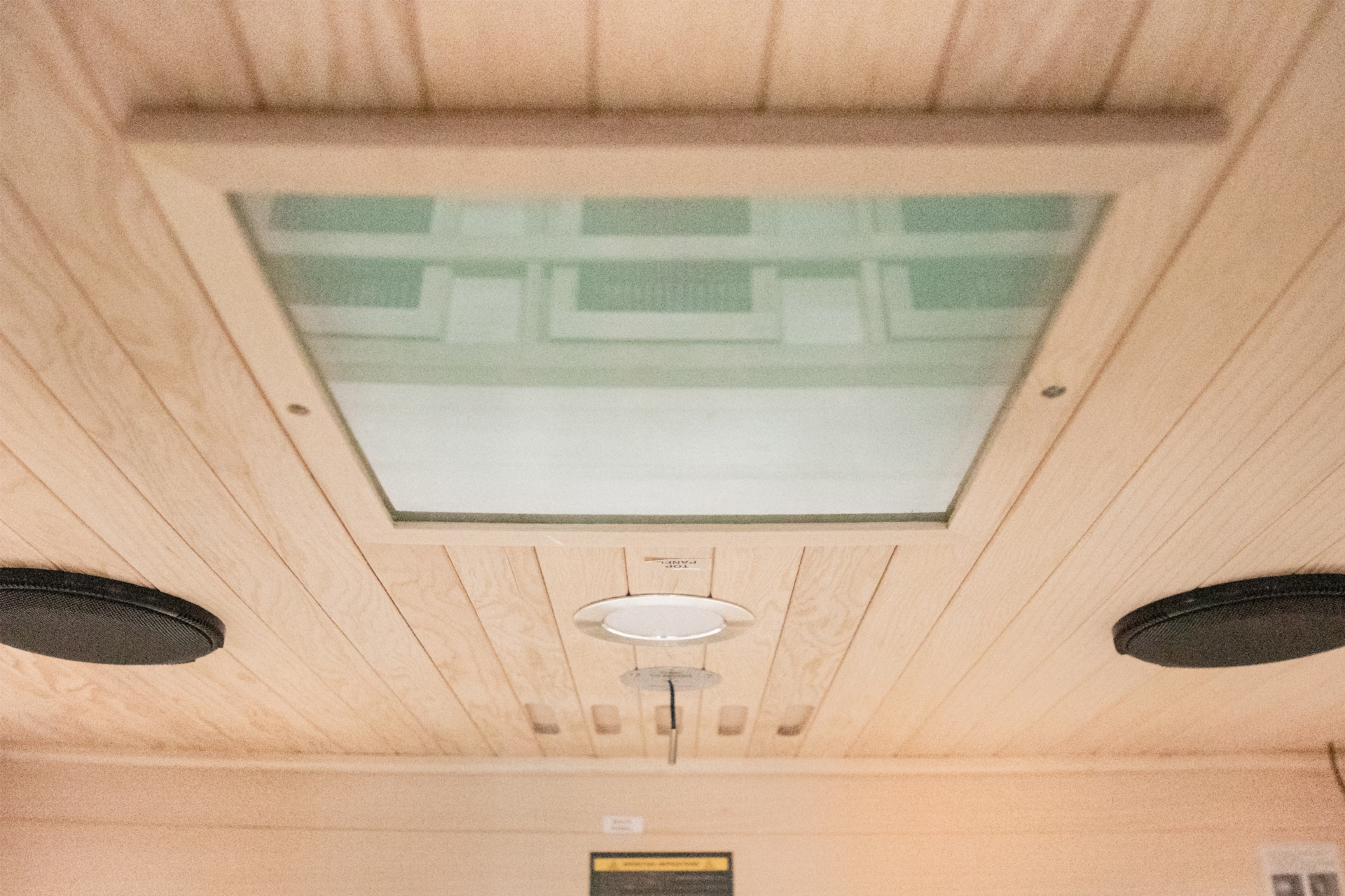 Sauna infrared DH2 z koloroterapią - 2 osobowa Sauna infrared DH2 Natural z koloroterapią 2-osobowa