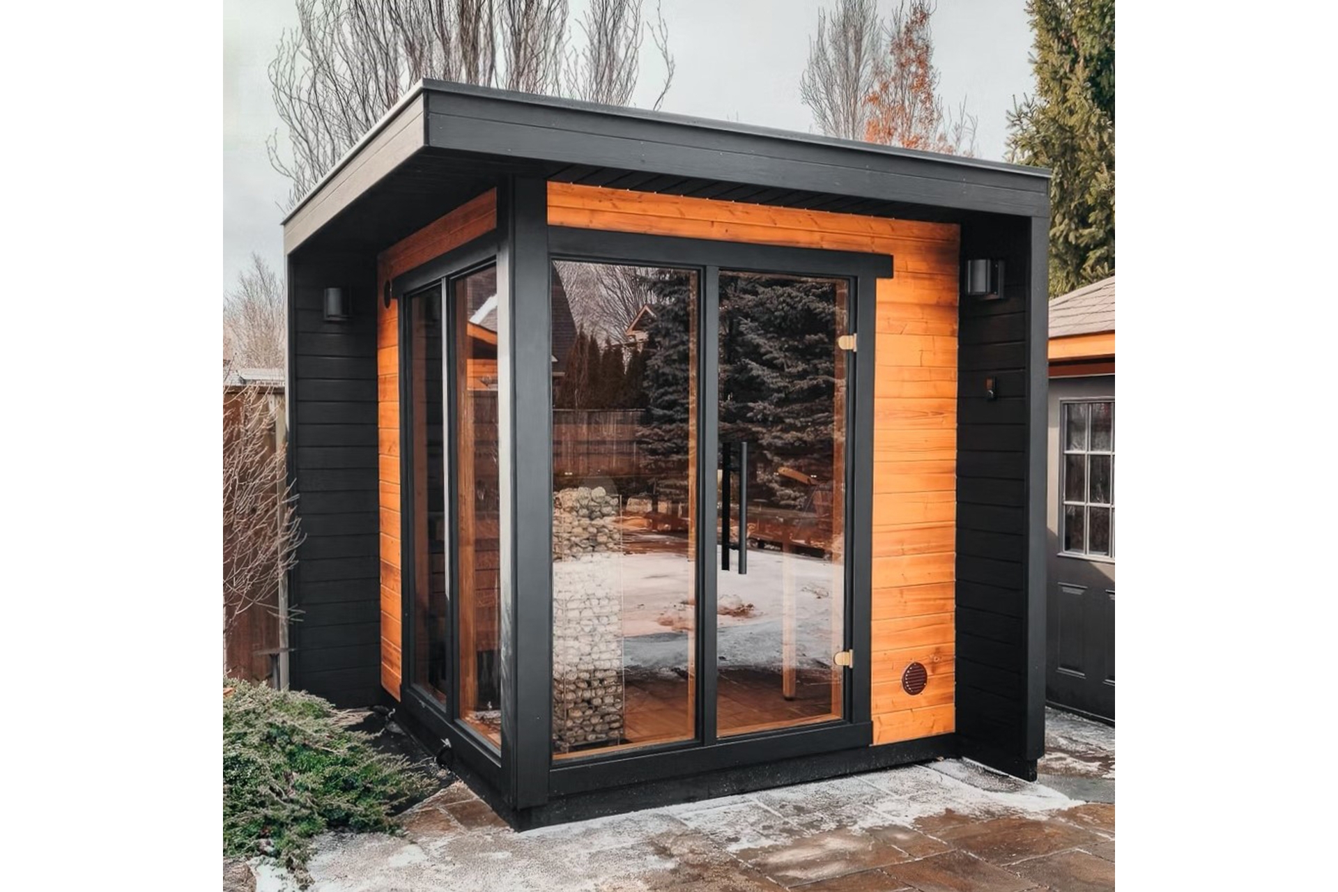 Sauna fińska zewnętrzna Leil® Saunas Patio S 4-osobowa