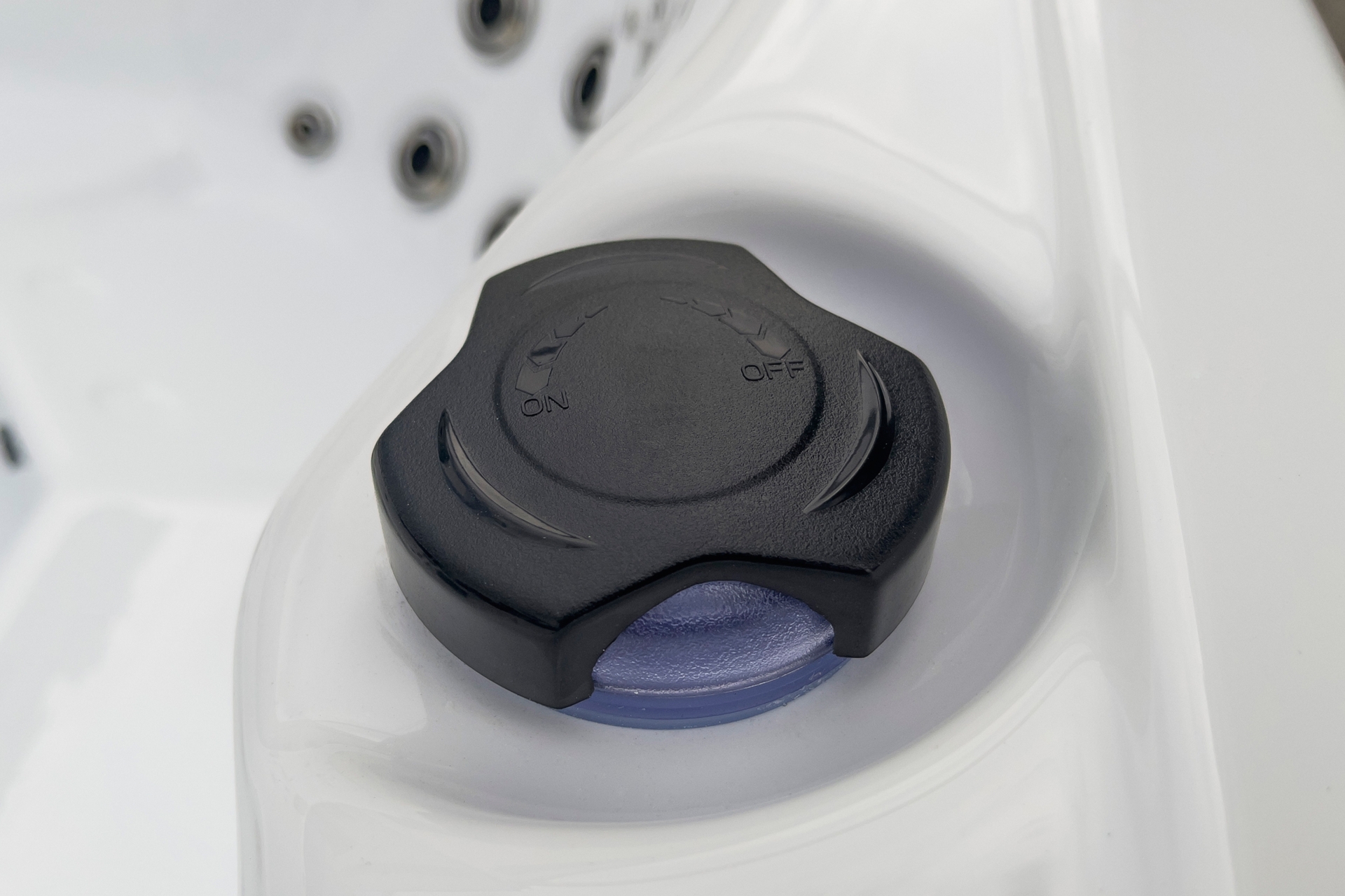 Wanna ogrodowa z hydromasażem Aquess Zenya 5002 7-osobowa