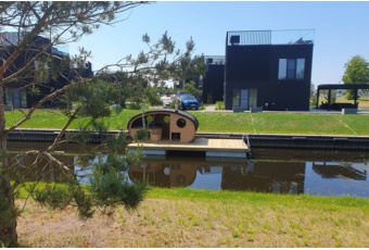 Sauna fińska zewnętrzna Hobbit z balią 220 x 450 cm