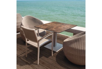 Blaty stołowe werzalitowe