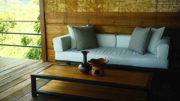 Jak zaprojektować i zamontować ruchome żaluzje ogrodowe? Funkcjonalna prywatność na tarasie