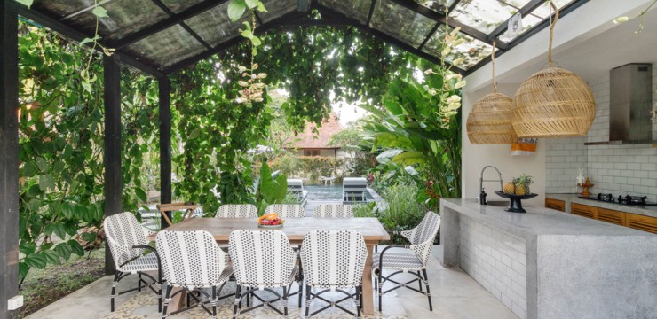 Jakie pnącza wieloletnie na pergolę wybrać?