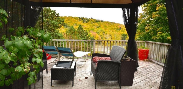 Meble do altanki - jakie wybrać?