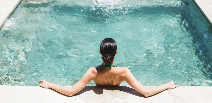 Zalety hydromasażu - dlaczego warto korzystać z masażu wodnego?