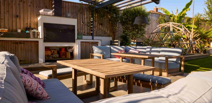 Modne meble ogrodowe 2026 – trendy i inspiracje