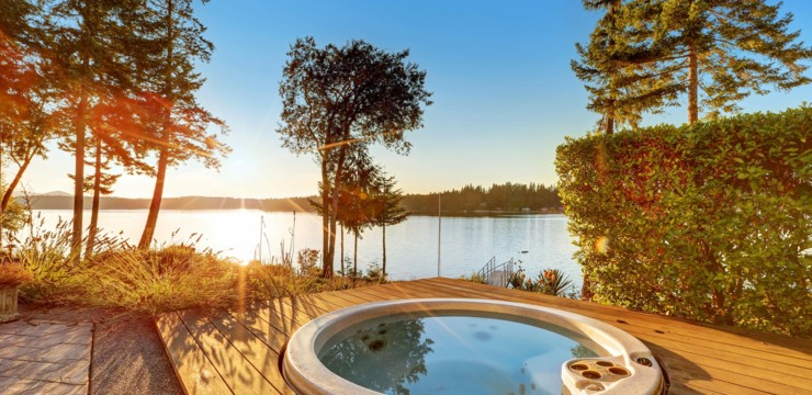 Ile powinna wynosić temperatura wody w jacuzzi? Podpowiadamy!