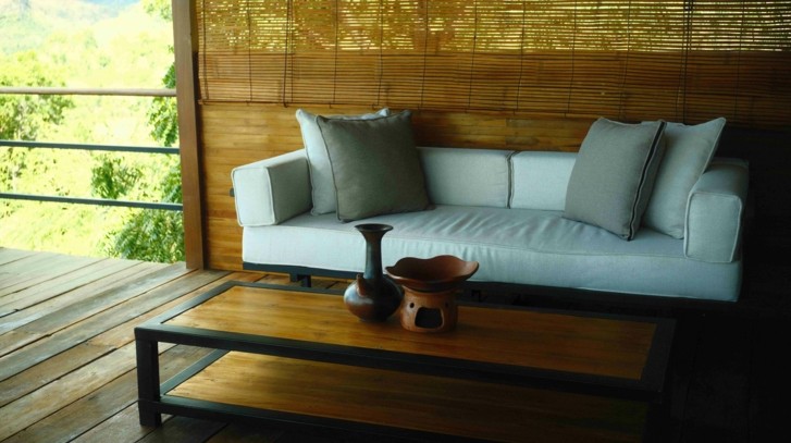 Jak zaprojektować i zamontować ruchome żaluzje ogrodowe? Funkcjonalna prywatność na tarasie