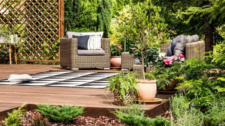 Jak zrobić taras z deski kompozytowej?