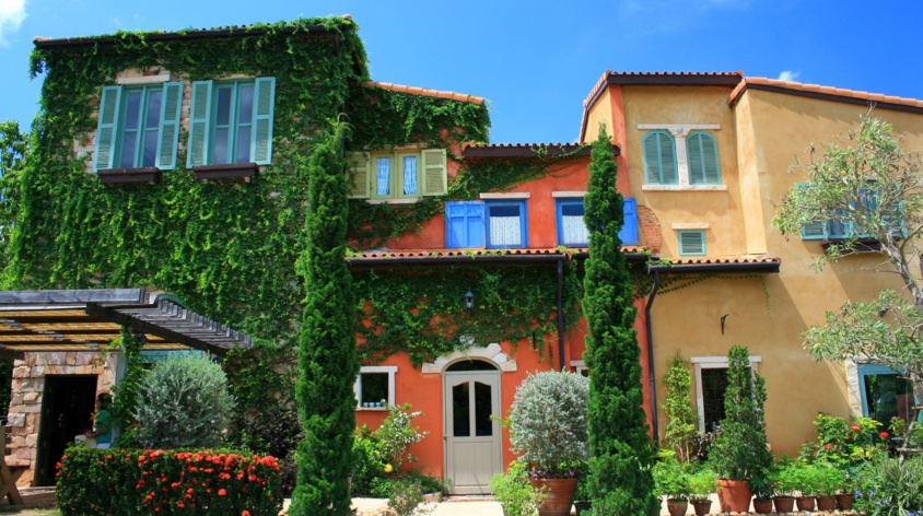 Jak urządzić ogród w stylu włoskim? Inspiracje