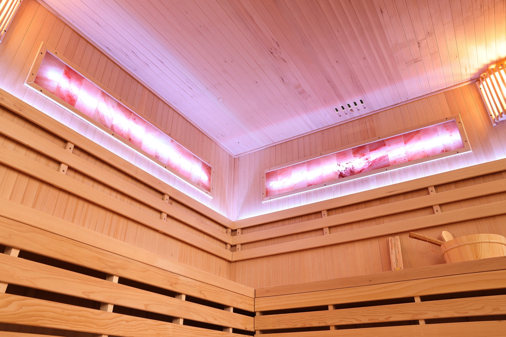 Sauna fińska Nordum Solea Edge 4-osobowa czarna