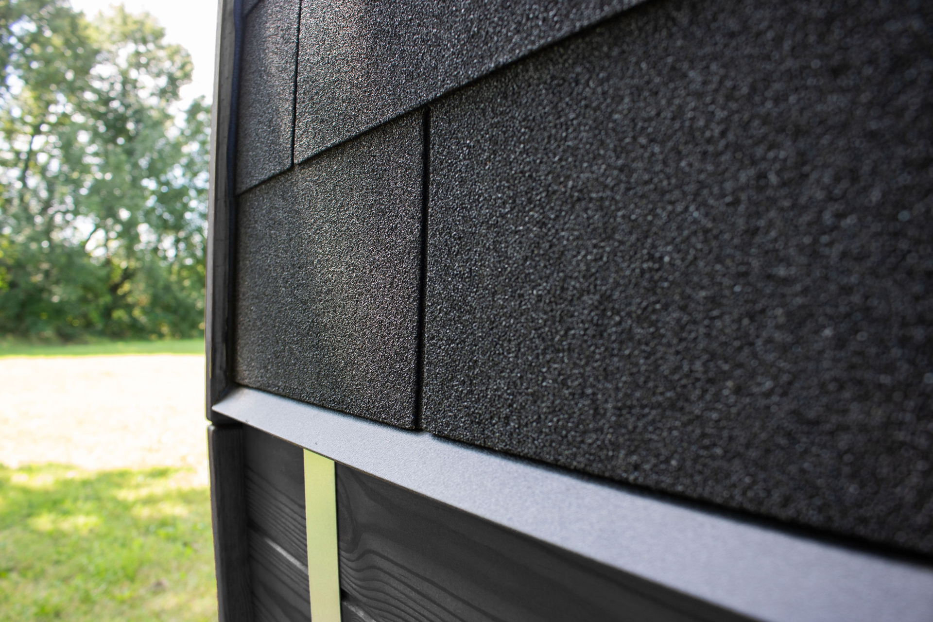 Sauna fińska zewnętrzna Leil® Saunas Black Cube Classic 4-osobowa