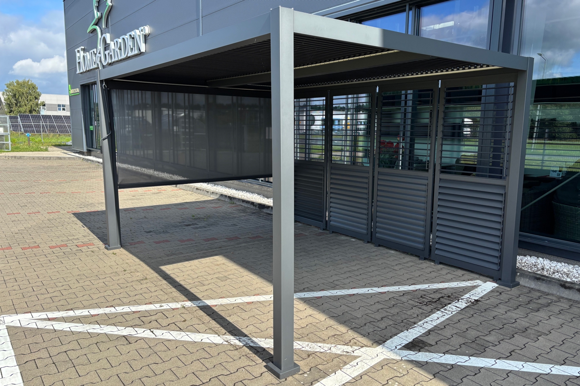 Pergola ogrodowa aluminiowa Bermeo 400 x 300 cm z wyposażeniem poekspozycyjna