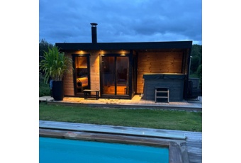 Sauna fińska zewnętrzna Leil® Saunas Patio L Plus 5-osobowa