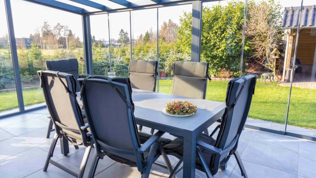 Jak ogrzać ogród zimowy? Porównanie metod