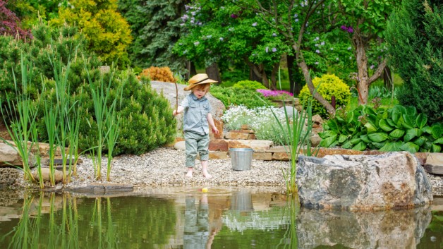 Jak zrobić staw rekreacyjny w ogrodzie?