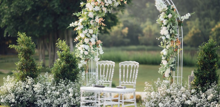 Ślub w plenerze – jak go zorganizować? Co warto wiedzieć? Podpowiadamy!