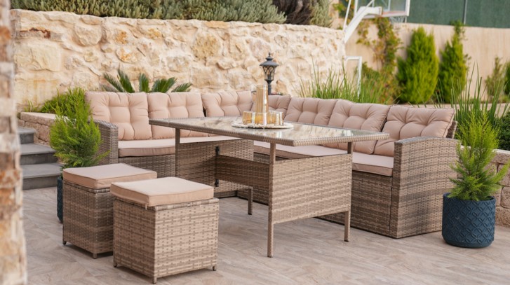 Meble ogrodowe — ranking polecanych modeli w 2025 roku