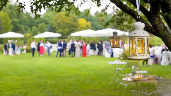 Wszystko, czego potrzebujesz, by zorganizować biesiadę na świeżym powietrzu