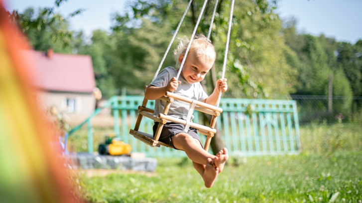 Plac zabaw DIY – stwórz przestrzeń dla swojej pociechy
